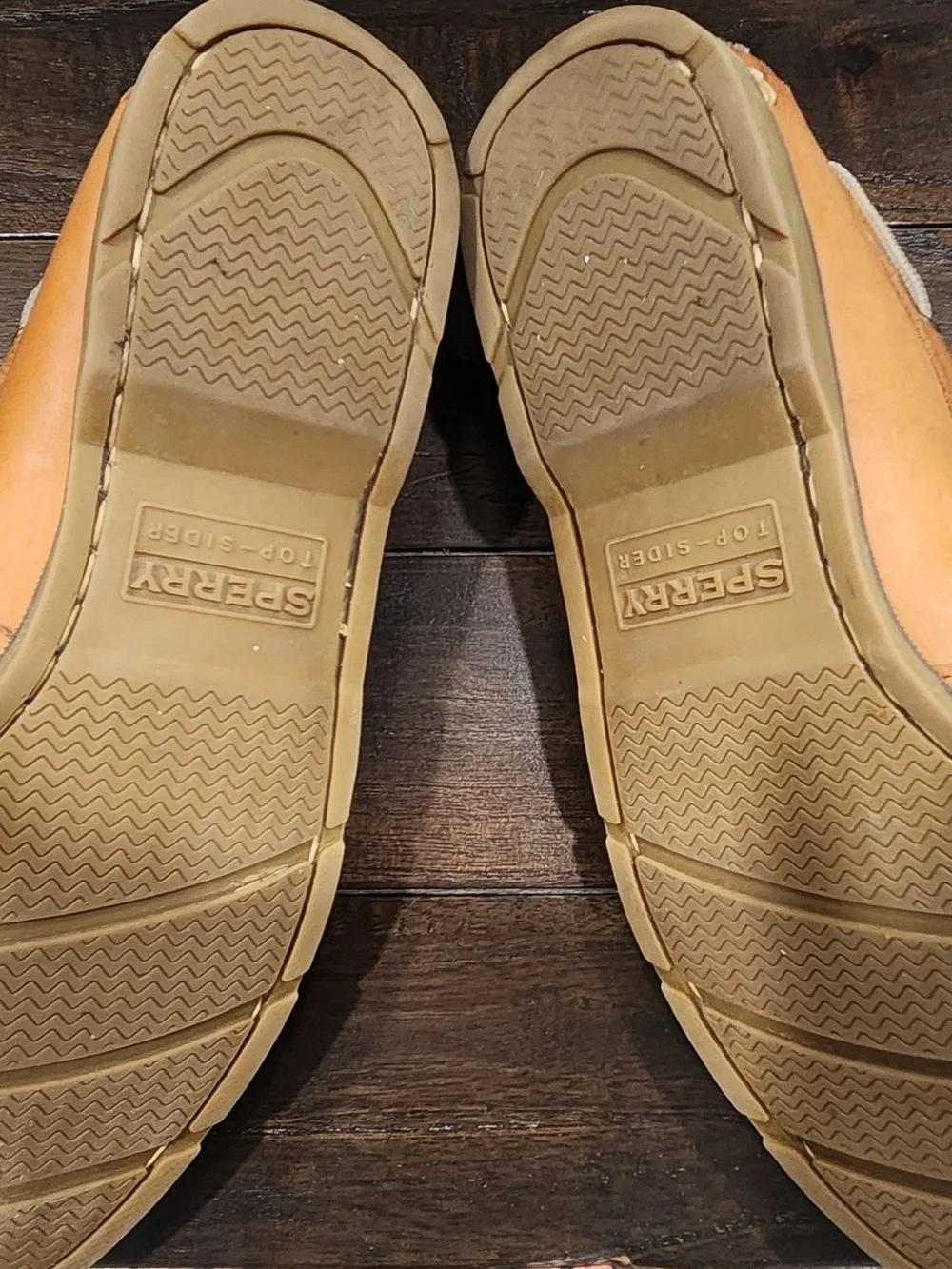 Sperry Men’s Tan Leather Boat Shoes – Size 10